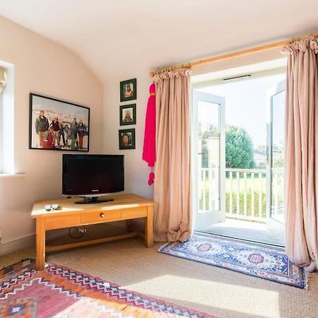 Charming Cottage Surrounded By Idyllic Garden In Peaceful Location In Central Charlbury Luaran gambar